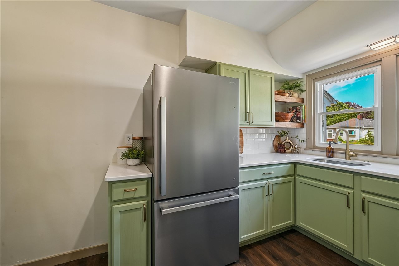 6 Kirkwood Circle Iowa City IA 52240