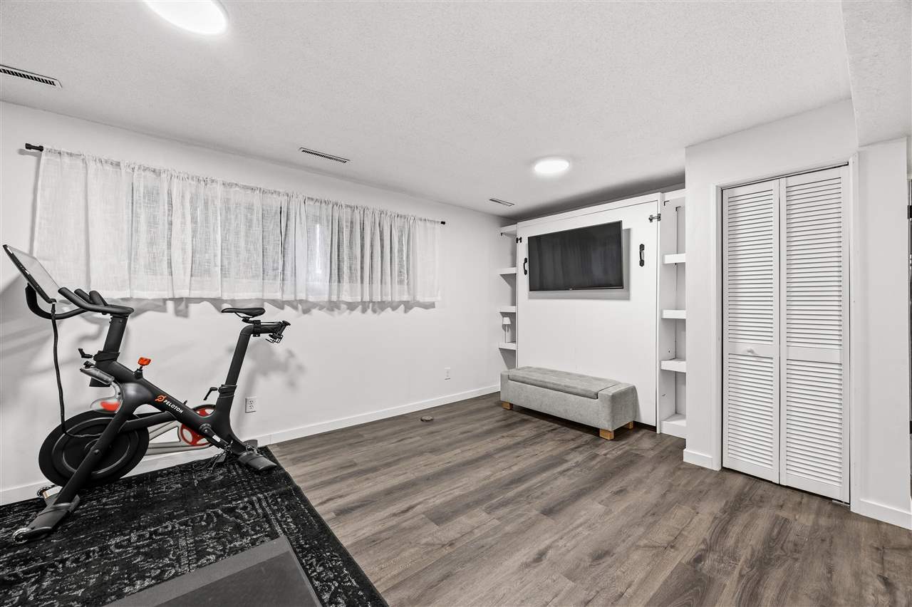 3 Mount Vernon Court Iowa City IA 52245