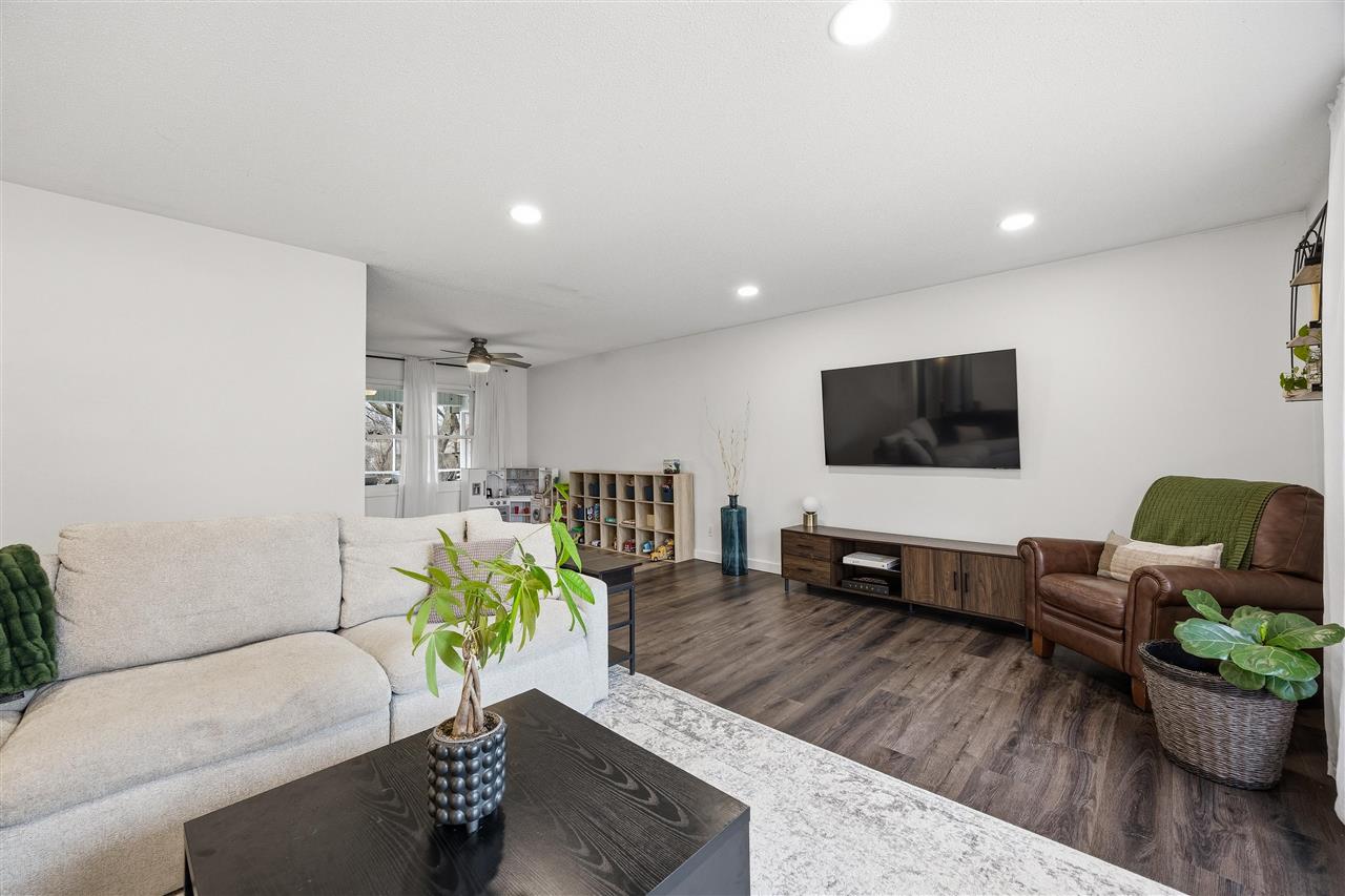 3 Mount Vernon Court Iowa City IA 52245