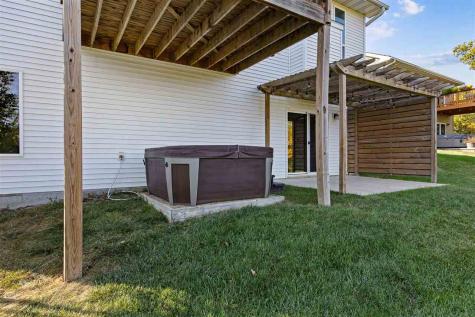 856 N 1st Avenue Iowa City IA 52245