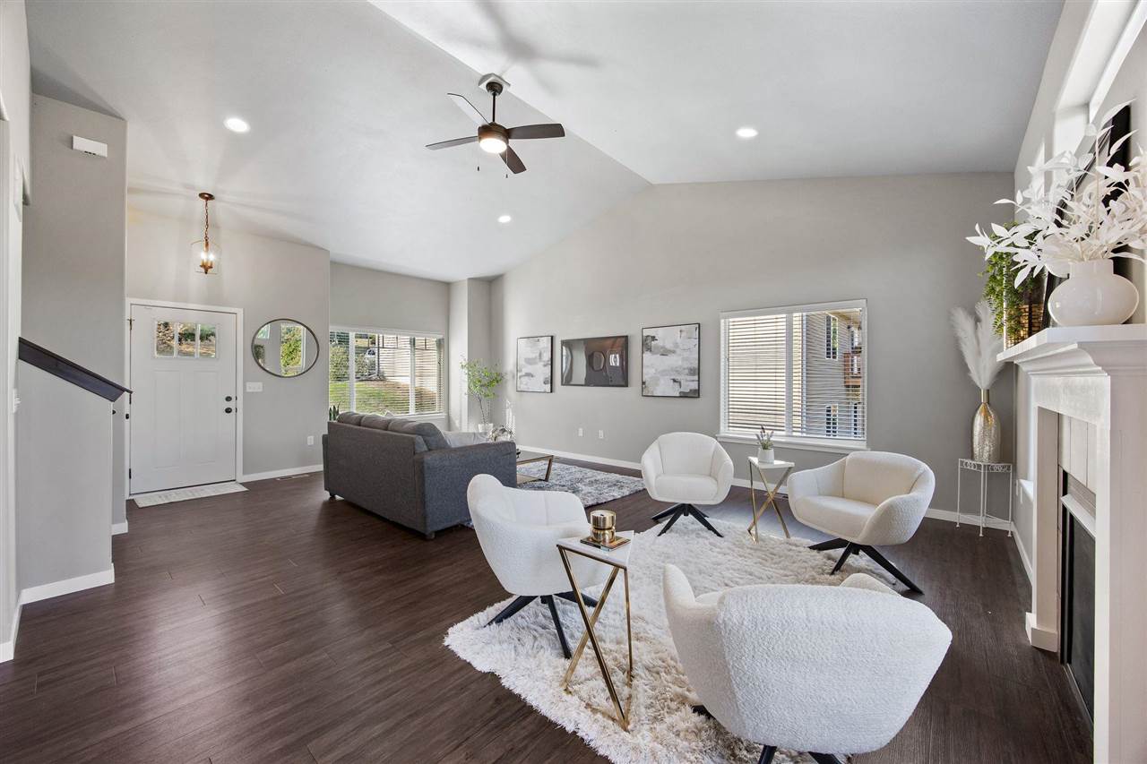 856 N 1st Avenue Iowa City IA 52245