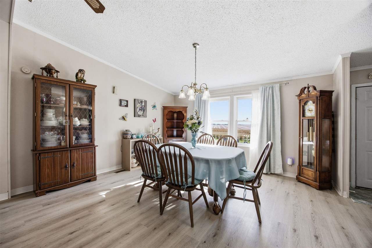 1407 244th Avenue Lisbon IA 52253