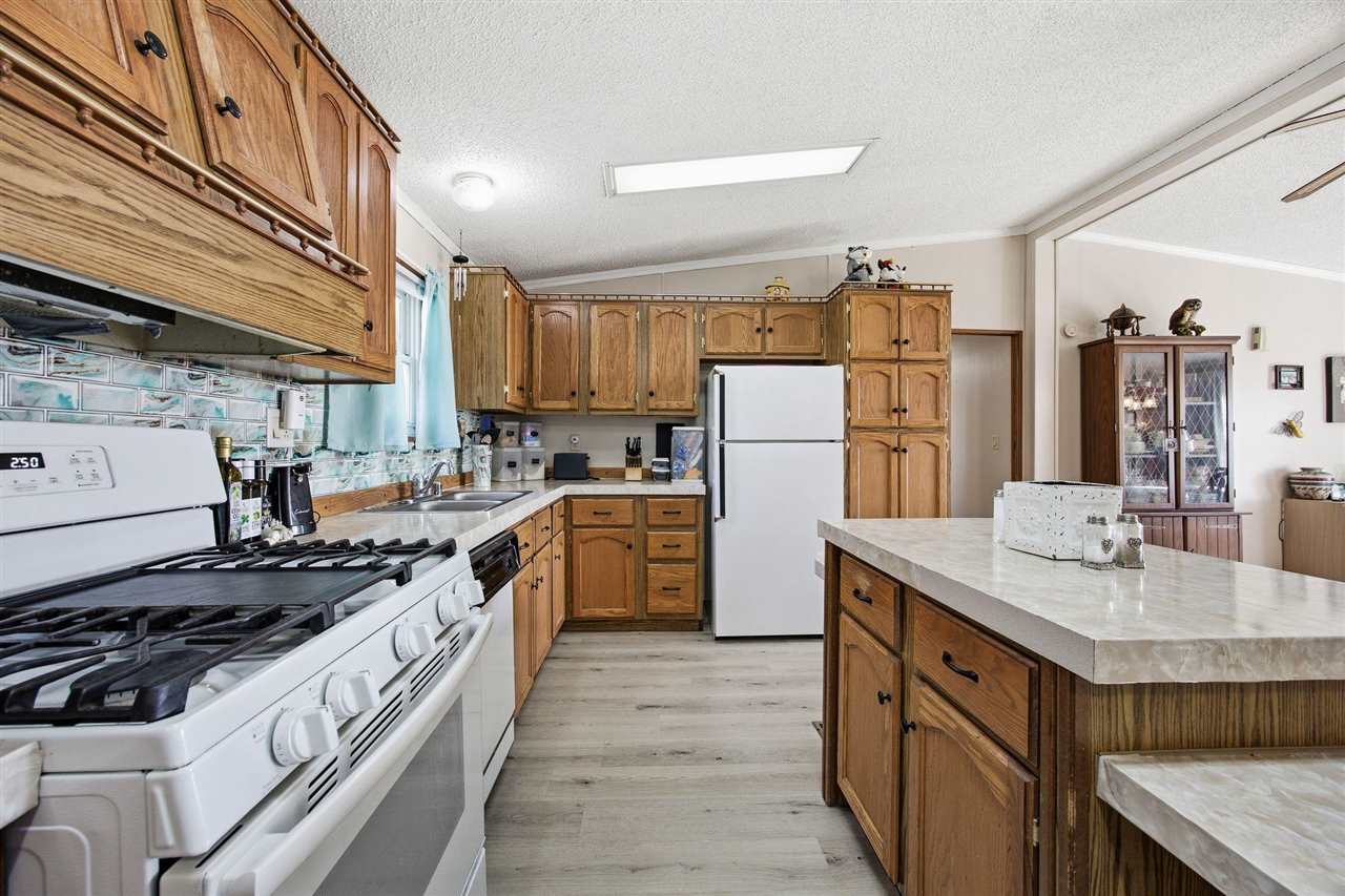 1407 244th Avenue Lisbon IA 52253