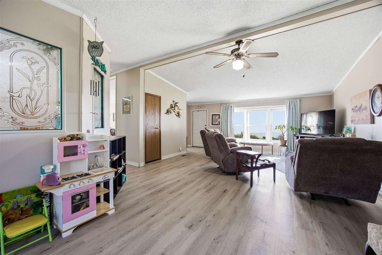 1407 244th Avenue Lisbon IA 52253
