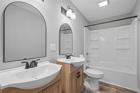 311 Cherry Hill Road NW Cedar Rapids IA 52405