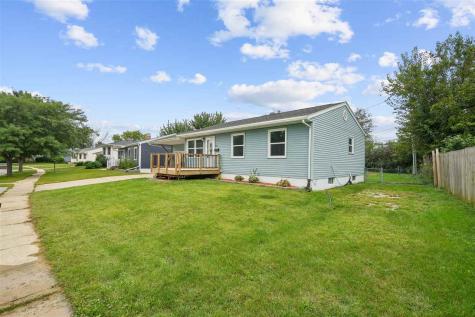311 Cherry Hill Road NW Cedar Rapids IA 52405