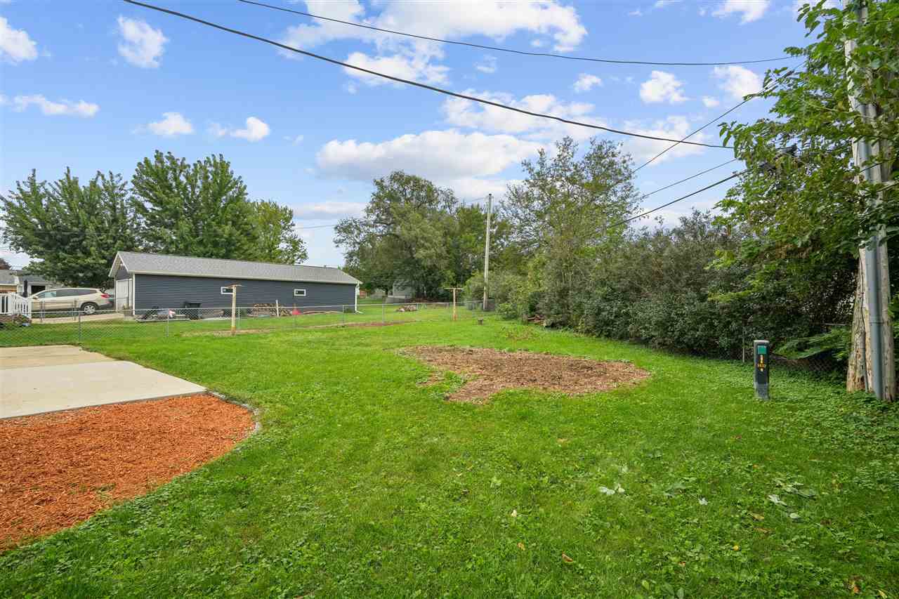 311 Cherry Hill Road NW Cedar Rapids IA 52405