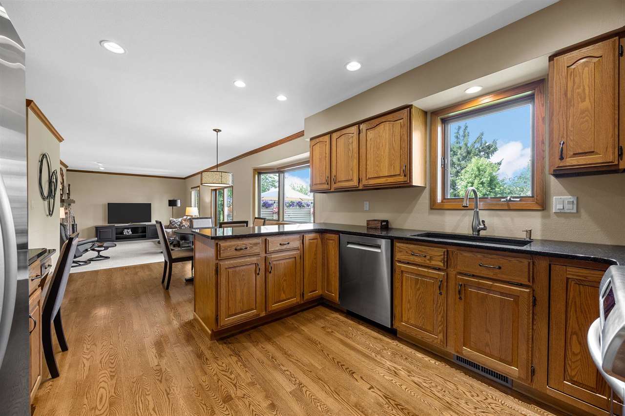 3120 Falcon Drive NE Cedar Rapids IA 52402