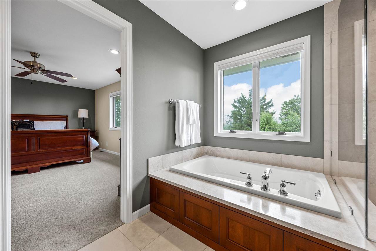 3120 Falcon Drive NE Cedar Rapids IA 52402