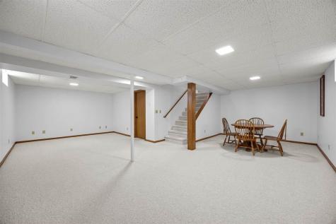 3120 Falcon Drive NE Cedar Rapids IA 52402