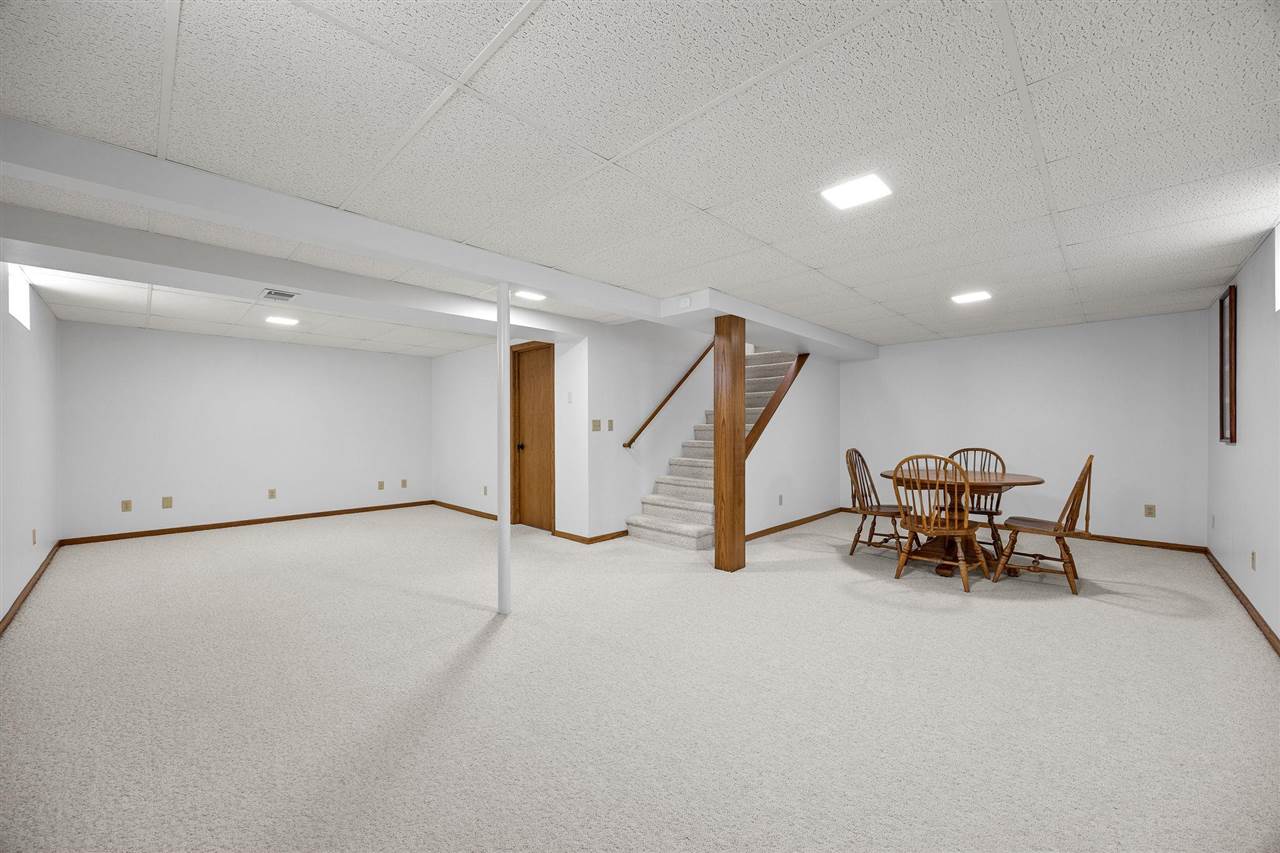 3120 Falcon Drive NE Cedar Rapids IA 52402