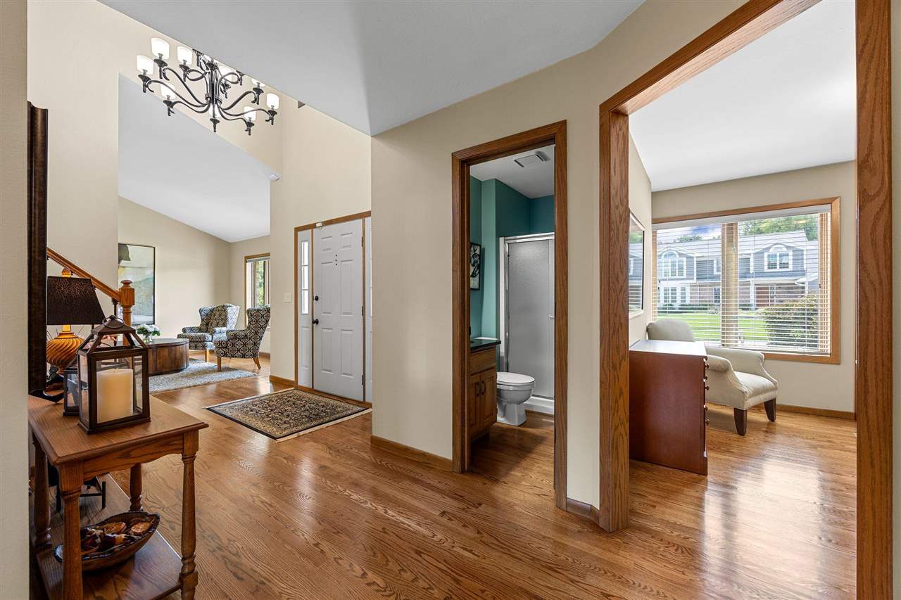 3120 Falcon Drive NE Cedar Rapids IA 52402