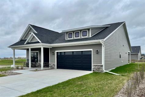 1200 Roosevelt Circle North Liberty IA 52317