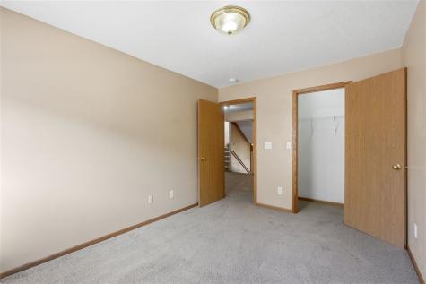 453 W Zeller Street North Liberty IA 52317