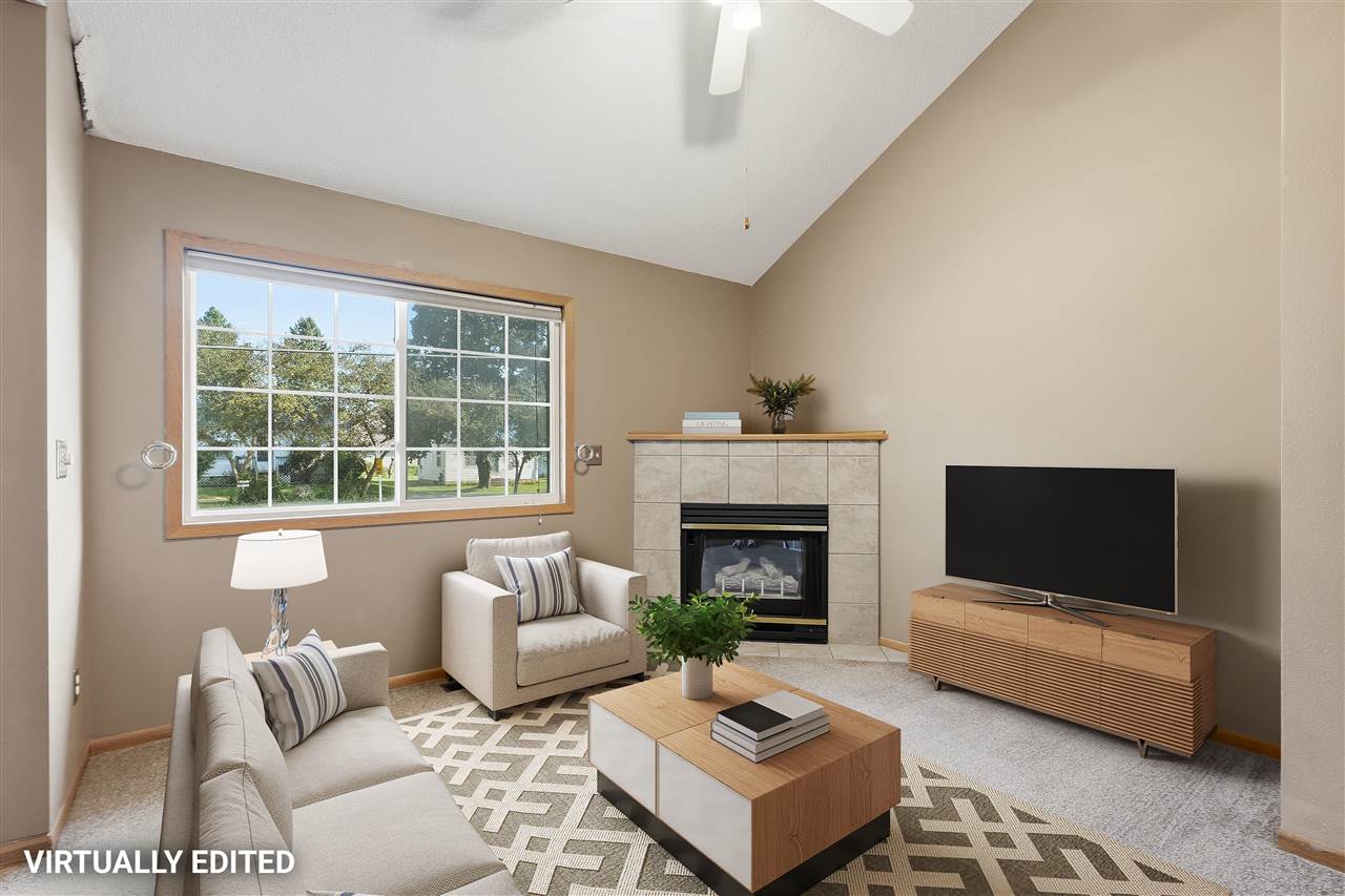 453 W Zeller Street North Liberty IA 52317