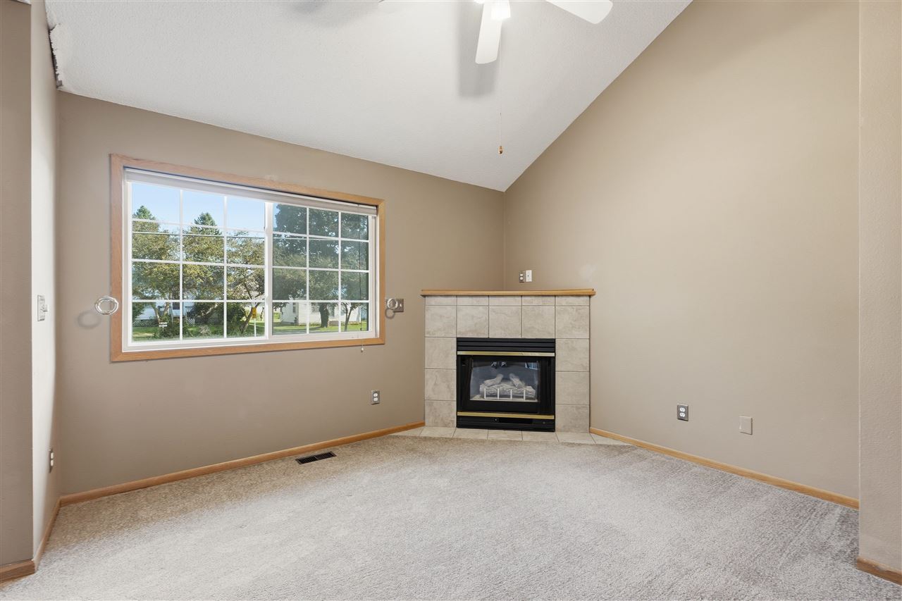 453 W Zeller Street North Liberty IA 52317