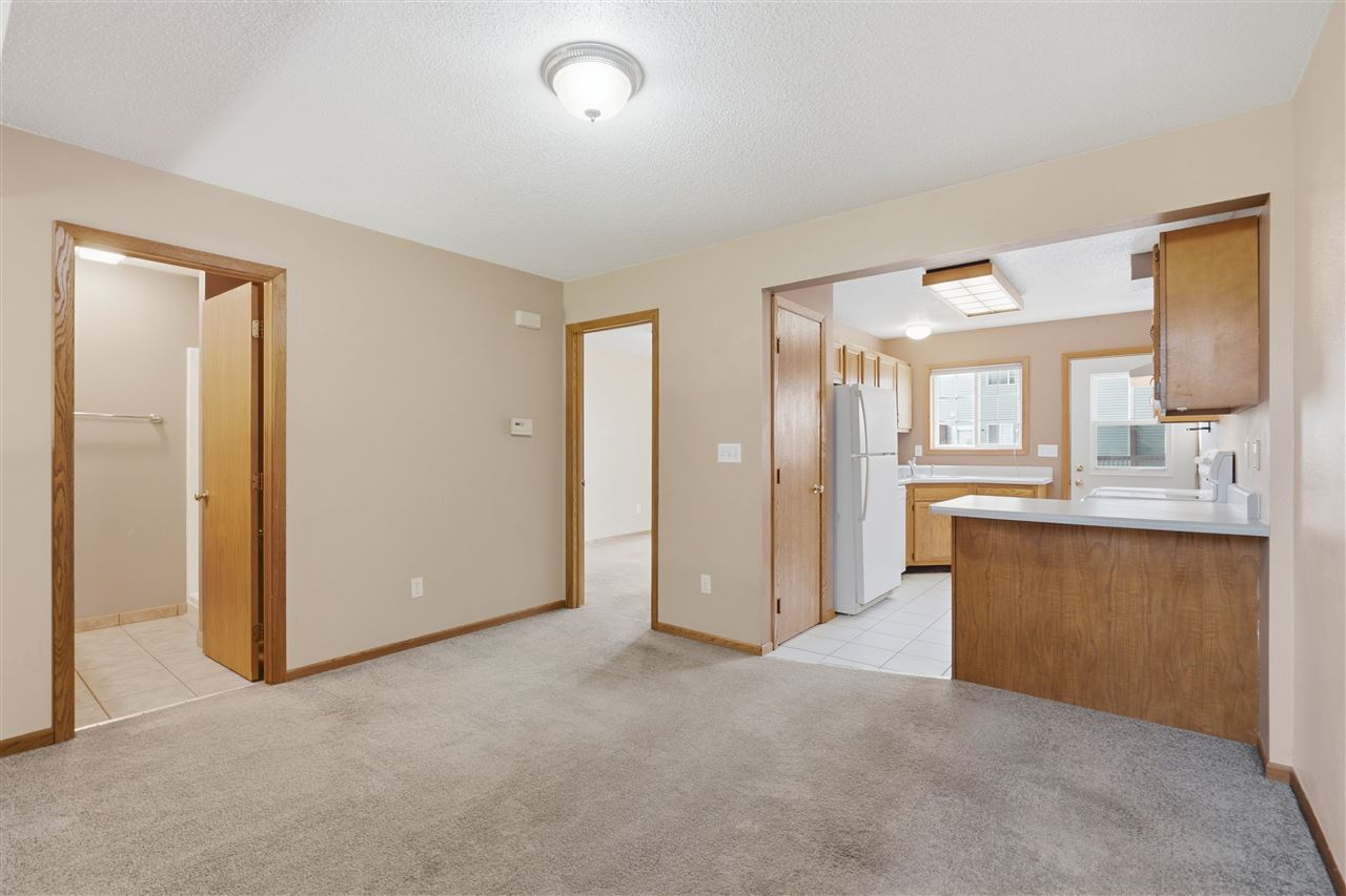 453 W Zeller Street North Liberty IA 52317