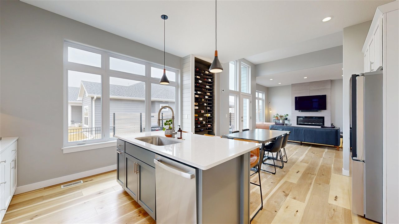 3978 Grindstone Drive Iowa City IA 52240