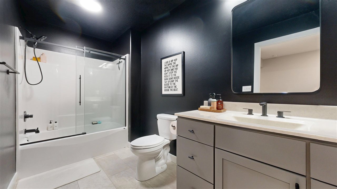 3978 Grindstone Drive Iowa City IA 52240