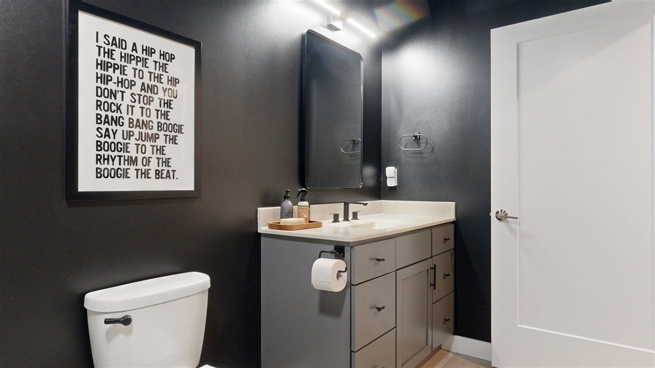3978 Grindstone Drive Iowa City IA 52240