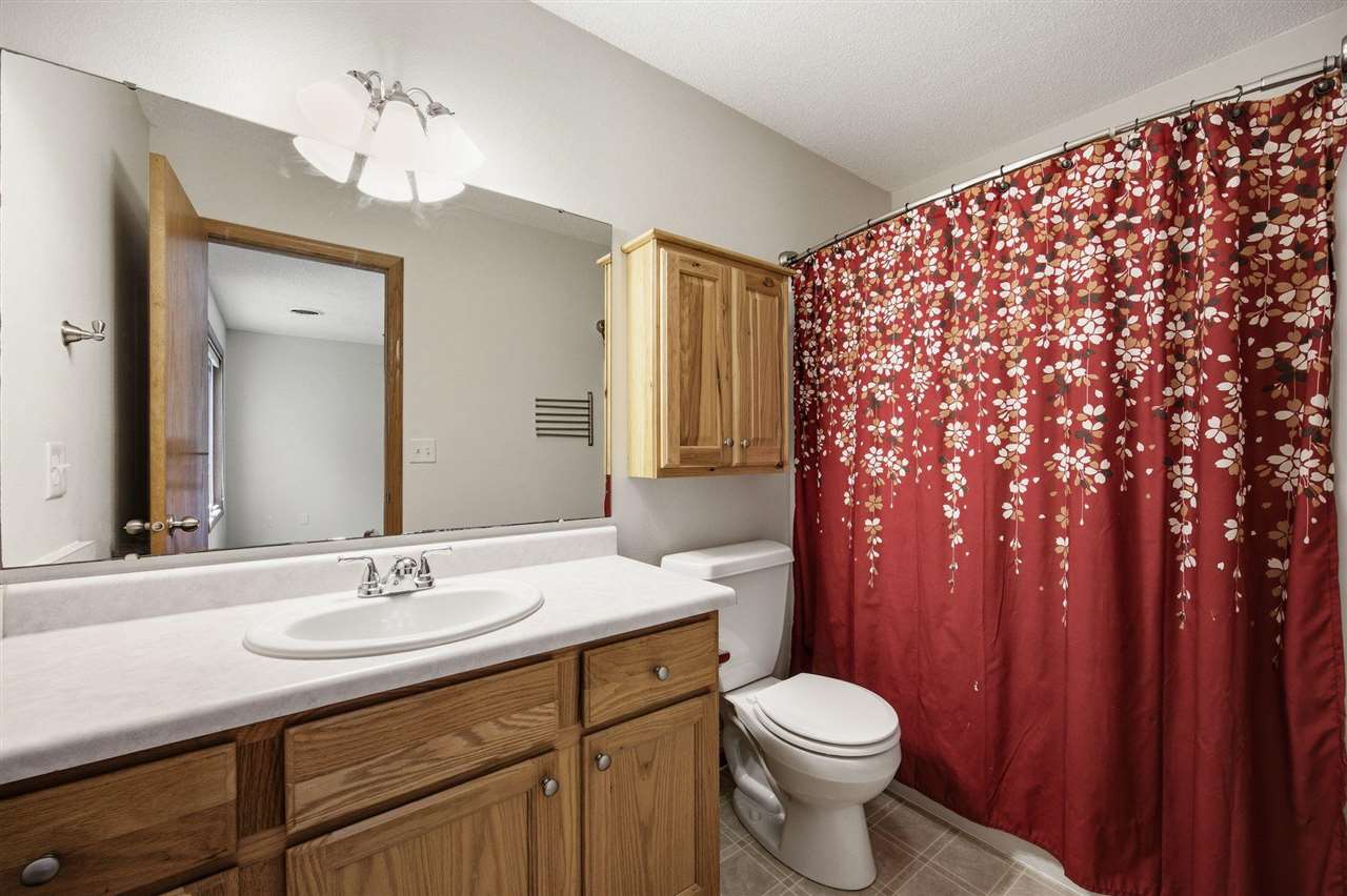 1748 Parkway Drive Coralville IA 52241