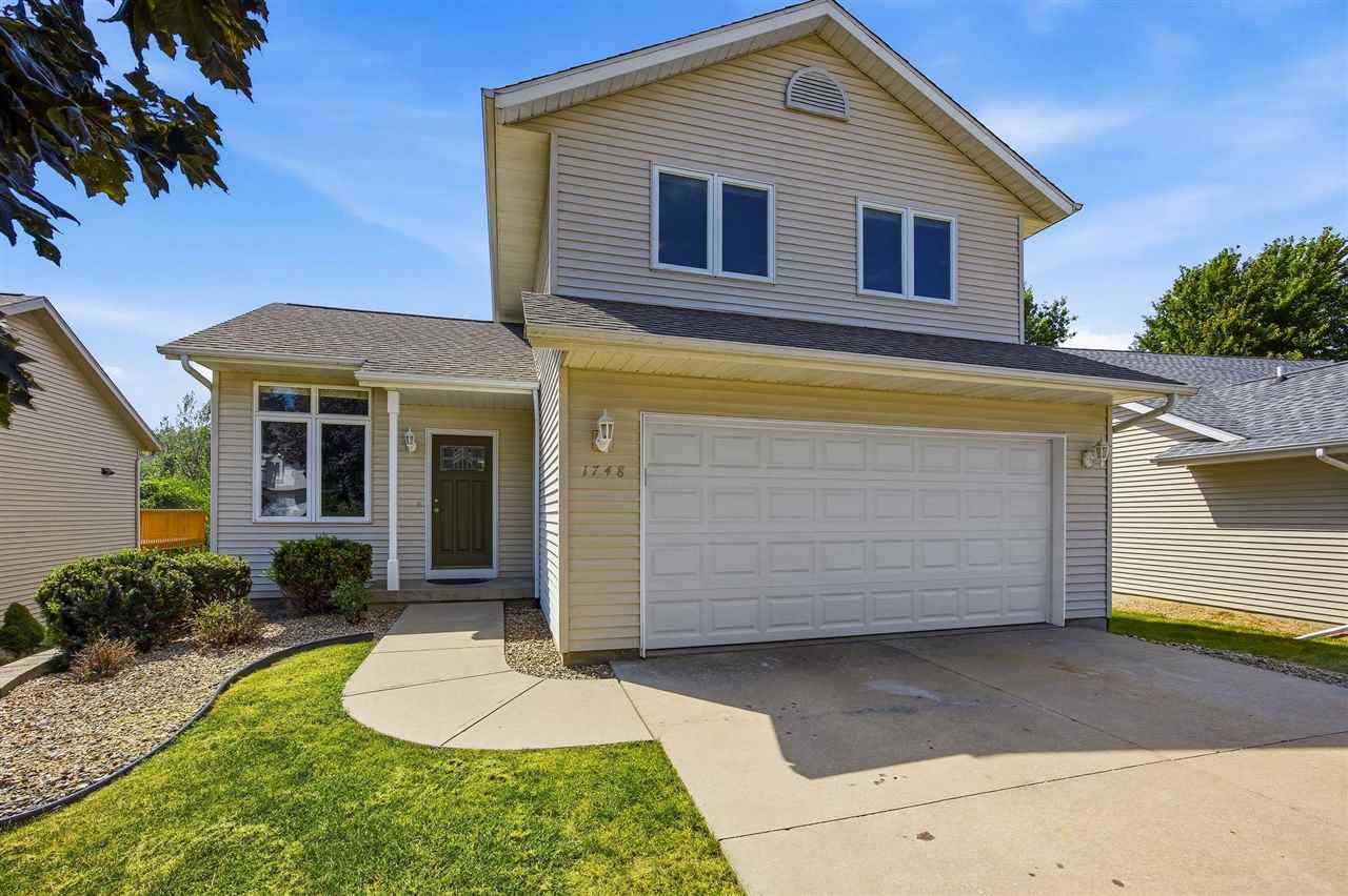 1748 Parkway Drive Coralville IA 52241