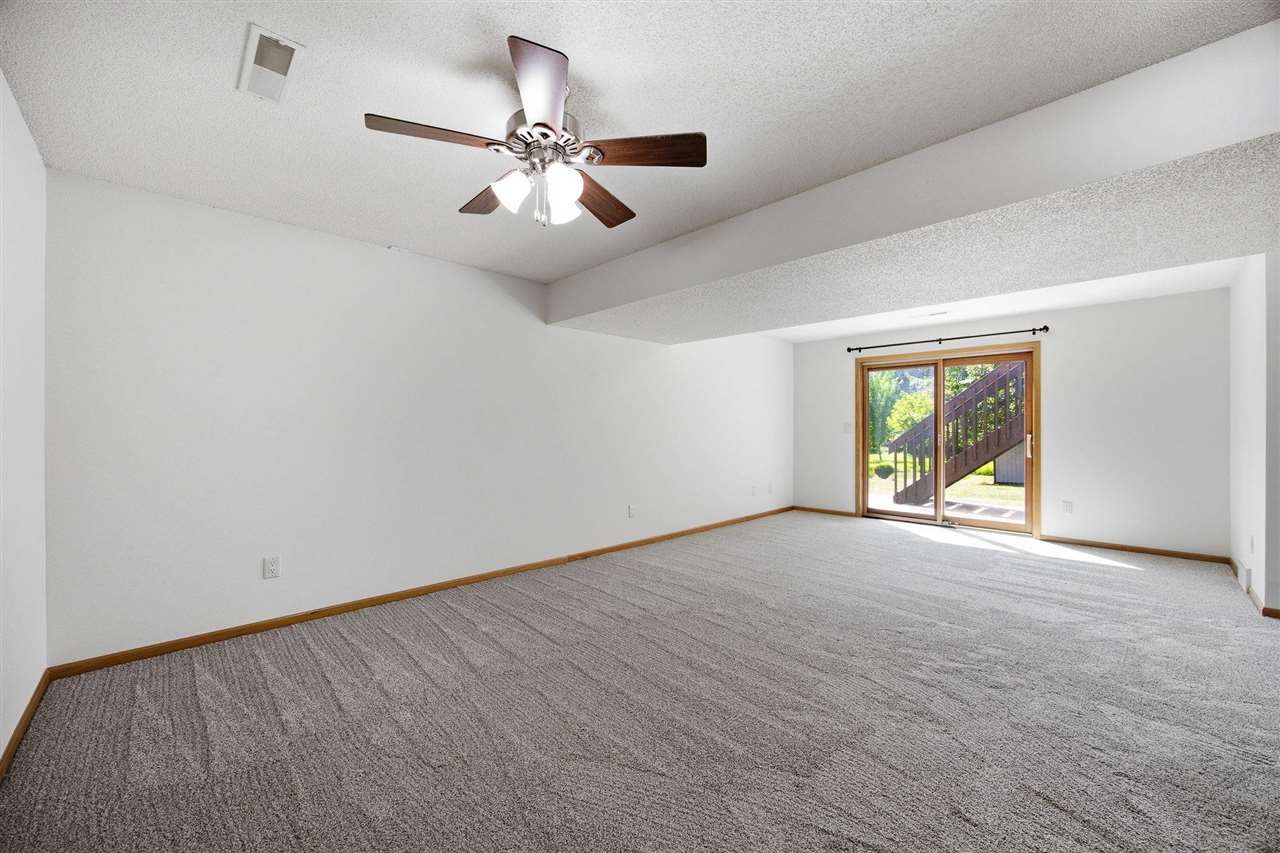1748 Parkway Drive Coralville IA 52241