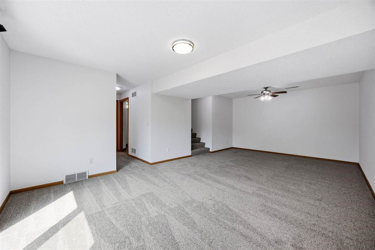 1748 Parkway Drive Coralville IA 52241