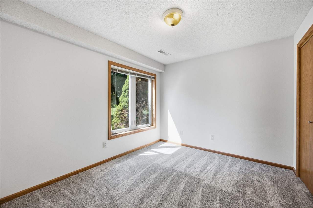 1748 Parkway Drive Coralville IA 52241