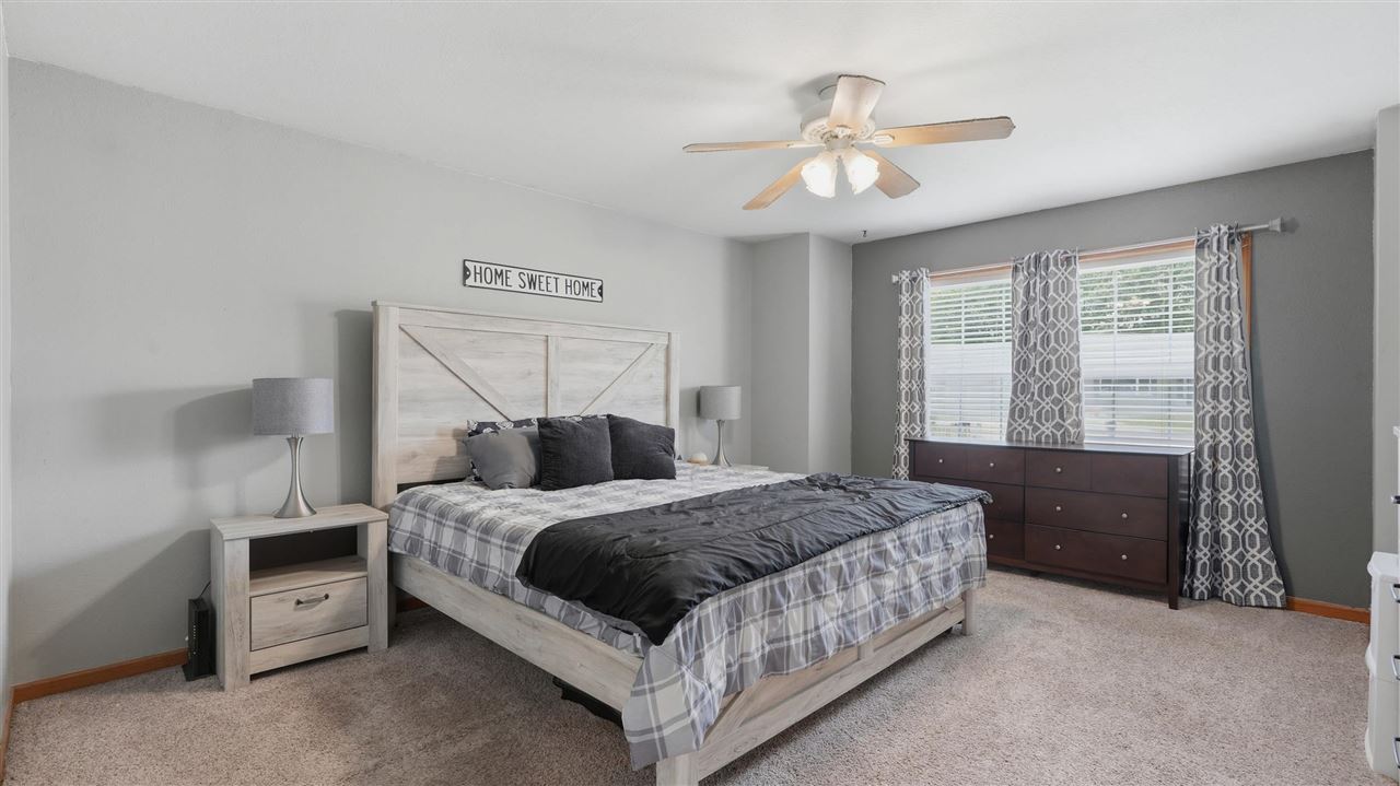 2166 Stewart Drive Washington IA 52353