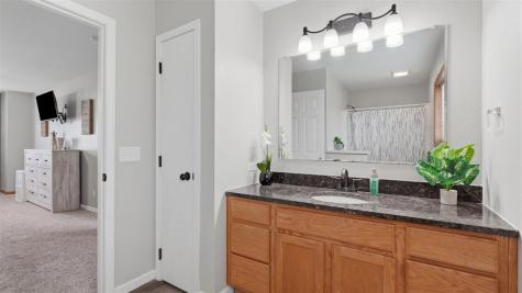 2166 Stewart Drive Washington IA 52353