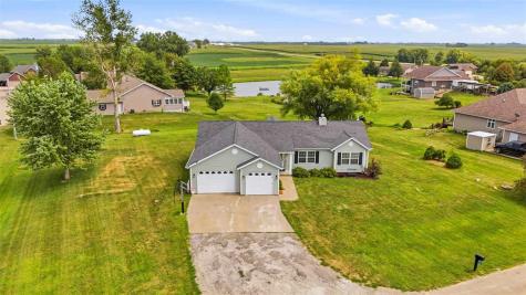 2166 Stewart Drive Washington IA 52353