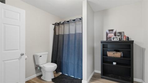 2166 Stewart Drive Washington IA 52353