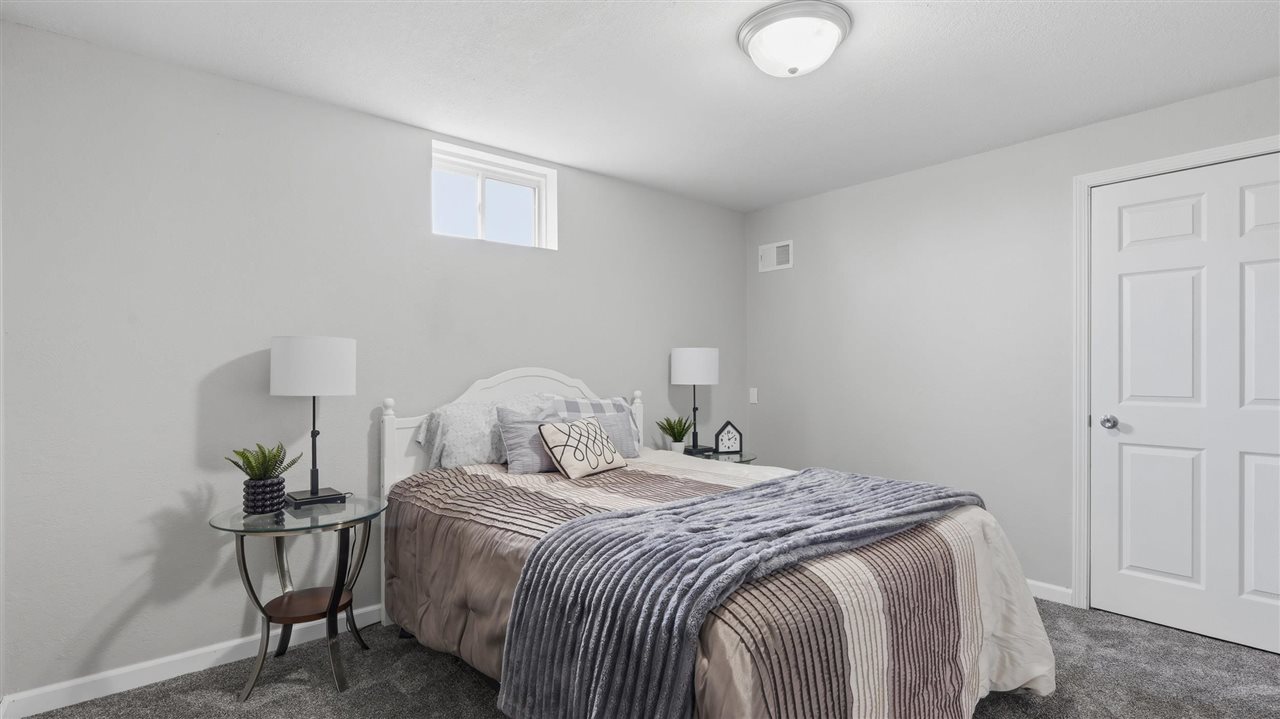 2166 Stewart Drive Washington IA 52353