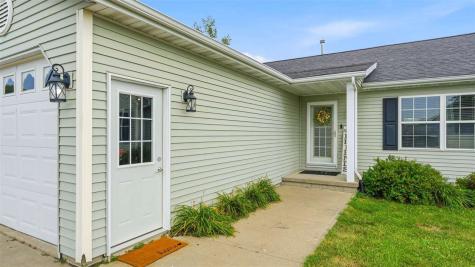 2166 Stewart Drive Washington IA 52353