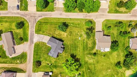 2166 Stewart Drive Washington IA 52353
