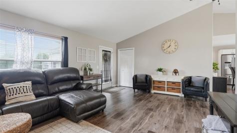 2166 Stewart Drive Washington IA 52353