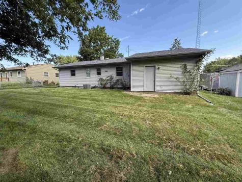 306 W Orange West Branch IA 52358