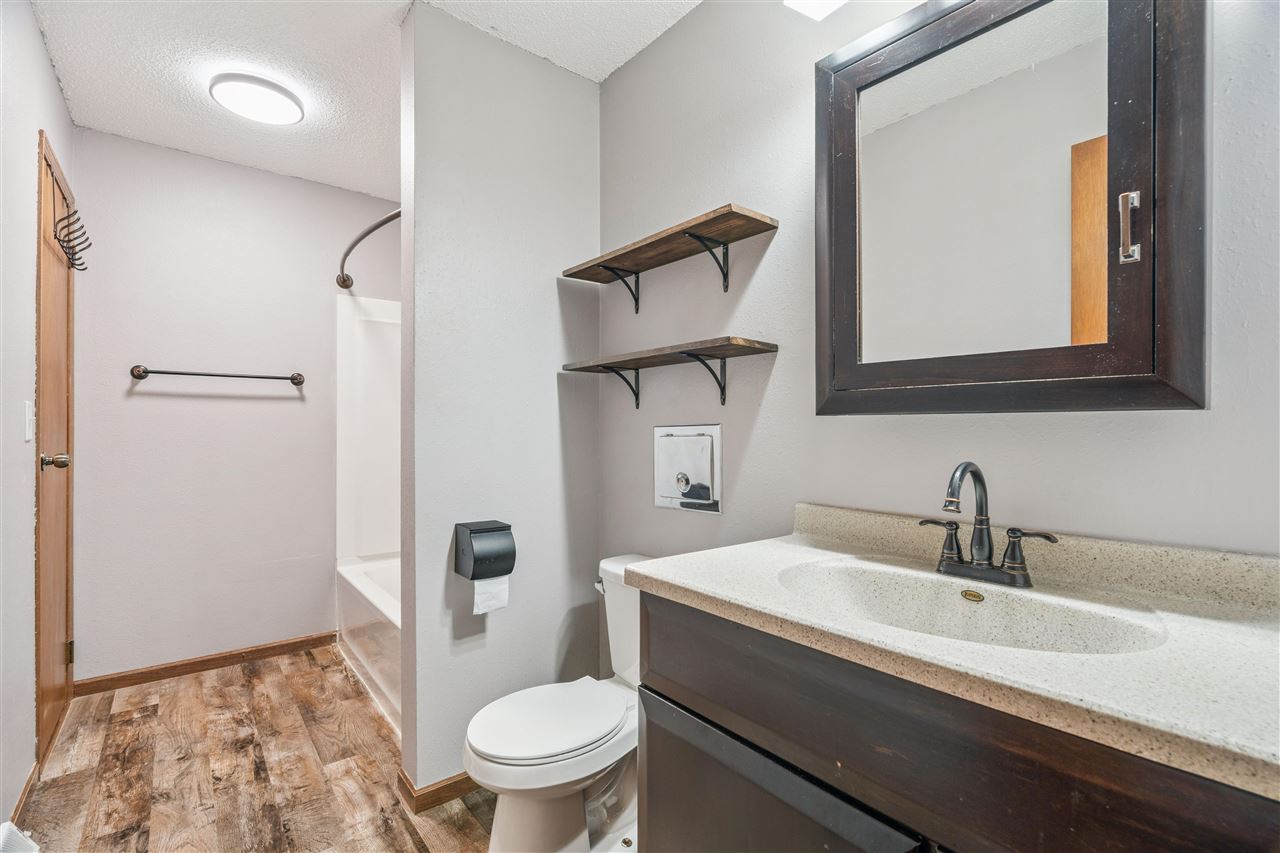 3108 Huxley Lane Cedar Rapids IA 52404