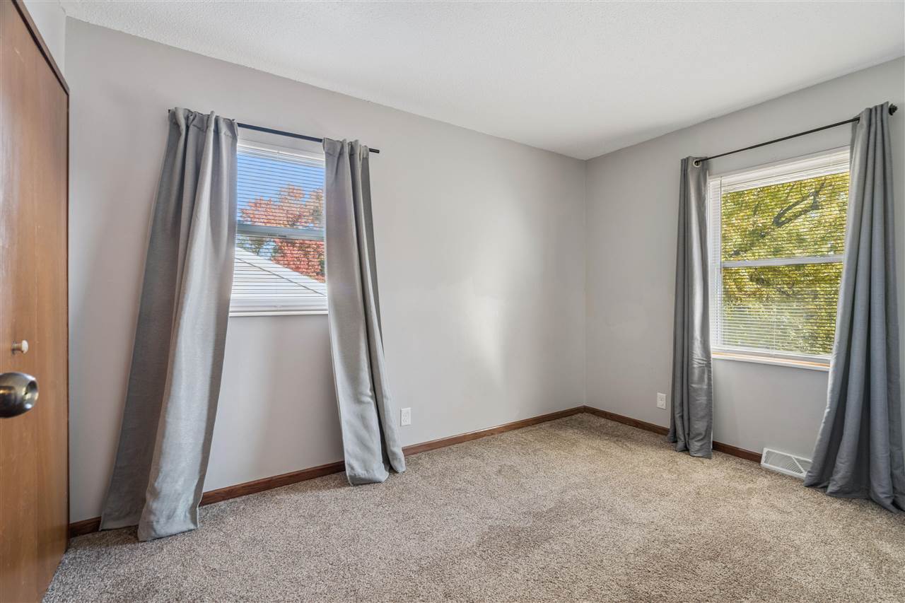 3108 Huxley Lane Cedar Rapids IA 52404