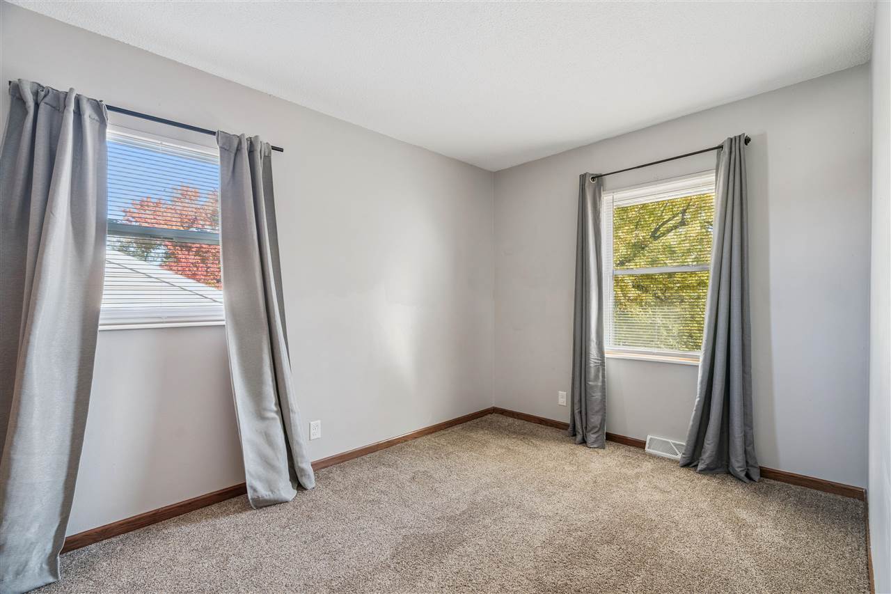 3108 Huxley Lane Cedar Rapids IA 52404