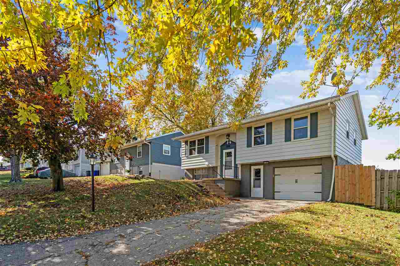 3108 Huxley Lane Cedar Rapids IA 52404