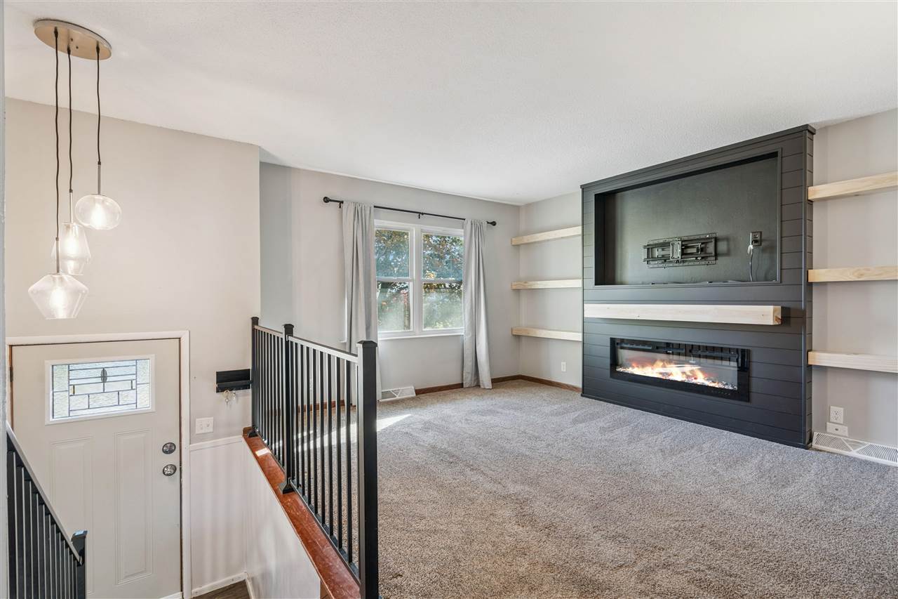 3108 Huxley Lane Cedar Rapids IA 52404