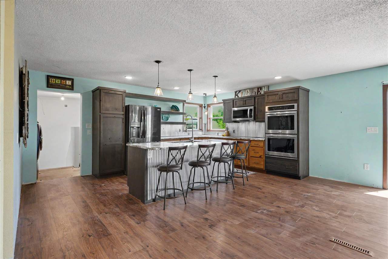 7850 20th Avenue Blairstown IA 52209