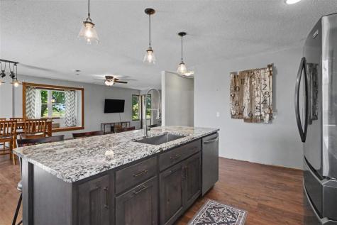 7850 20th Avenue Blairstown IA 52209