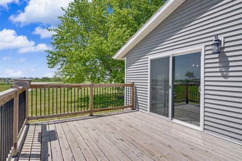 7850 20th Avenue Blairstown IA 52209