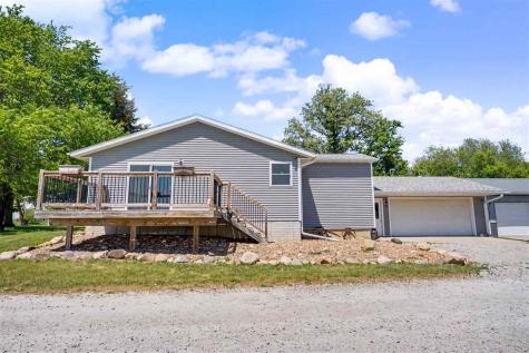 7850 20TH Avenue Blairstown IA 52209
