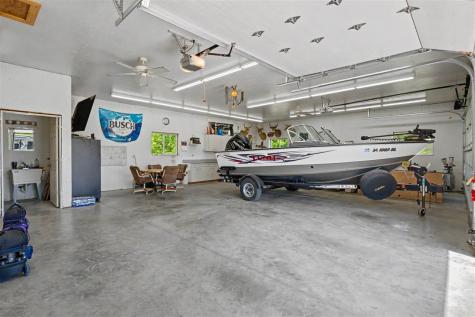 7850 20th Avenue Blairstown IA 52209