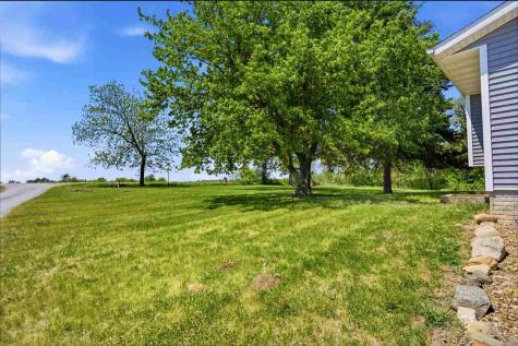 7850 20th Avenue Blairstown IA 52209