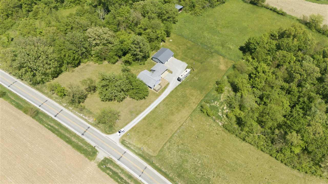 7850 20th Avenue Blairstown IA 52209